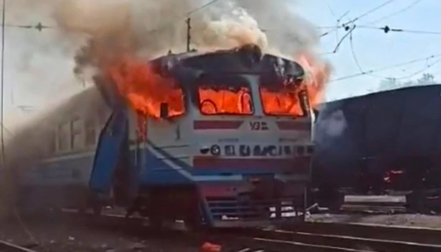 Калашник повідомив про удар БПЛА по електропоїзду «Лозова — Харків» на Харківщині