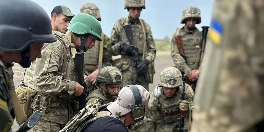 Хронологія переходу «Скелі» під оперативне керівництво «Азова» 13 серпня