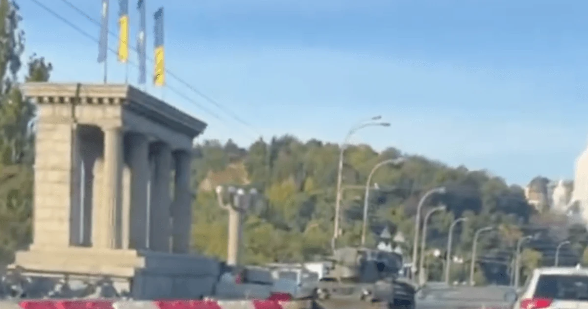СБУ затримала киянина, який зняв позиції ППО на мосту та відправив відео блогеру