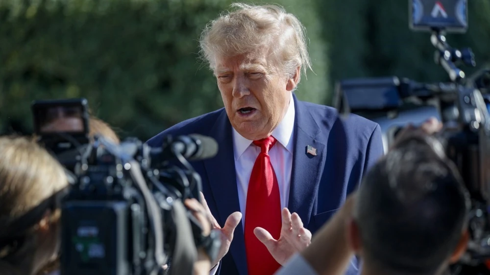 Від обговорення зустрічі до анонсу: що повідомив Трамп про Зеленського і Путіна